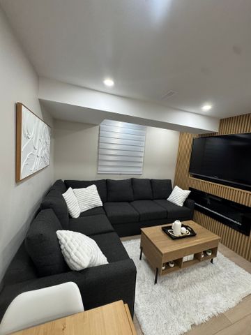 For Lease - 925 Cobb Court Unit# Basement, Mississauga, Ontario - Photo 2