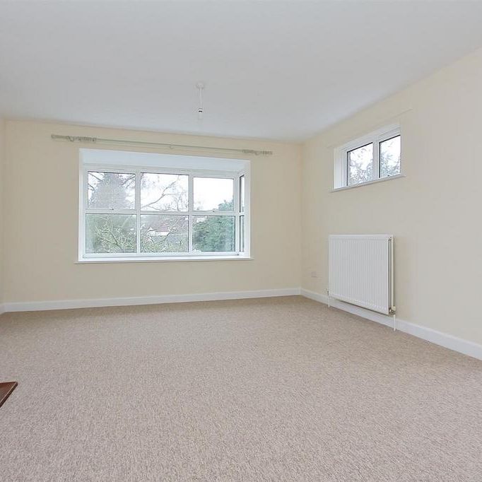 4 bedroom detached house to rent - Photo 1