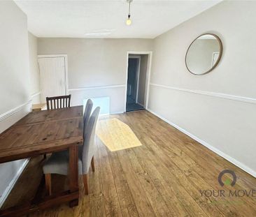 3 bedroom end of terrace house to rent - Photo 3