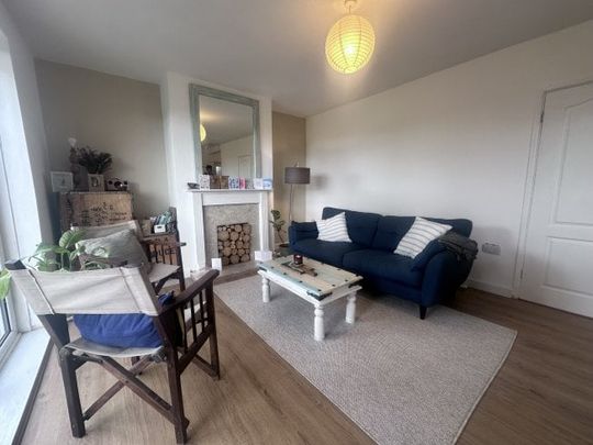 Greenfield Crescent, Swansea, SA7 - Photo 1