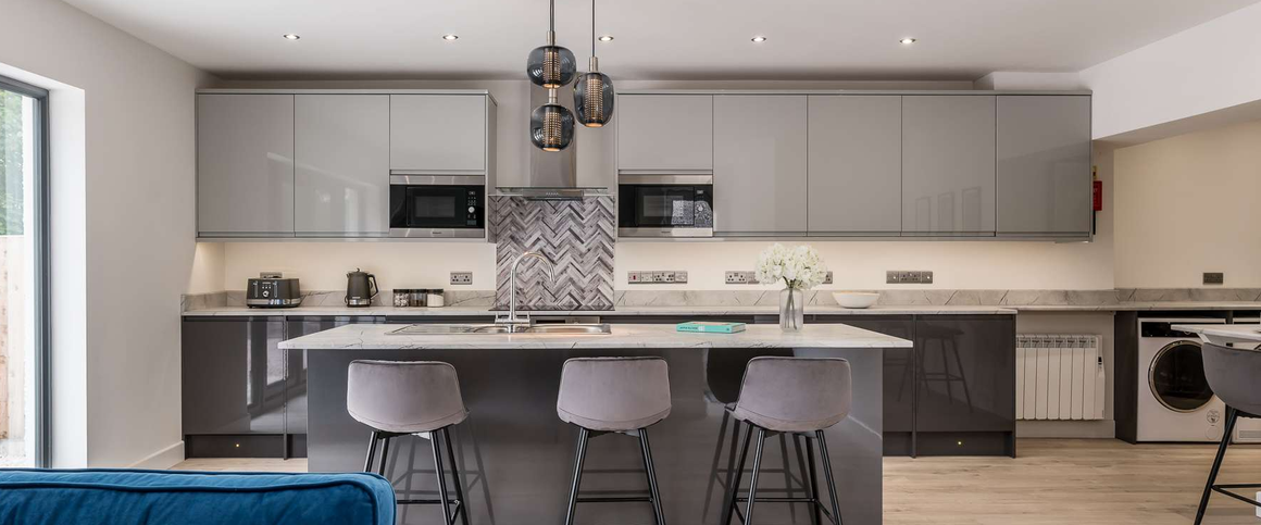 Yewdale Avenue Room 1 - Photo 1