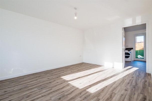 3 bedroom detached house to rent - Photo 1