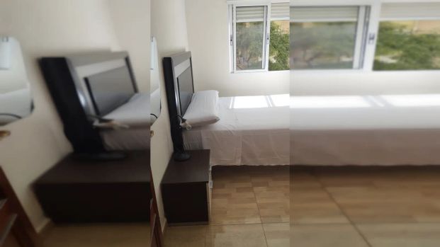Room in a shared apartment for rent in Parque Ayala. - Photo 1