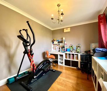 4 bedroom semi-detached house to rent - Photo 6