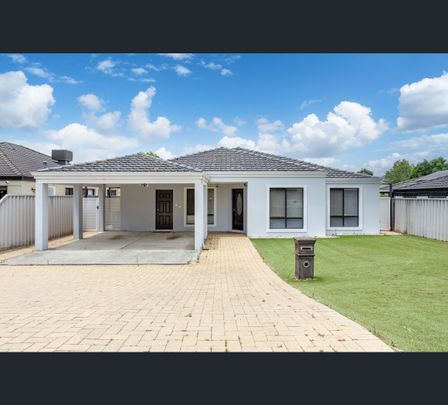 61 Grand Parade, Redcliffe, WA 6104 - Photo 1