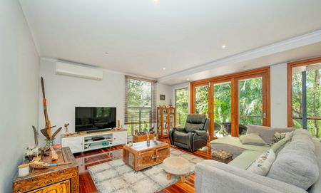 FOR RENT - Spacious 4-Bedroom Home in Svensson Heights � Central, Private & Perfectly Presented - Photo 3