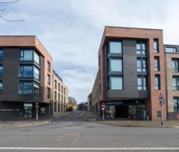 1 Bed 1 Bath Diamond Ensuite - Photo 3