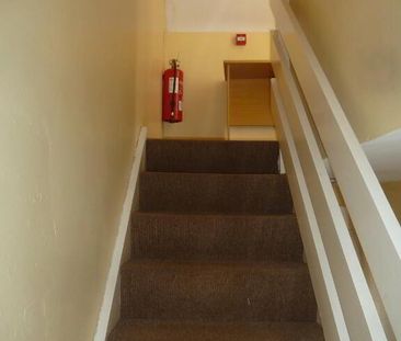 (NON HMO), 24 Windsor Drive, Lisburn Road, Belfast, BT9 7EH - Photo 5