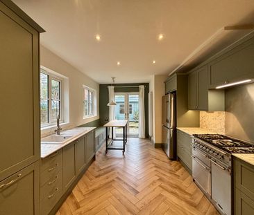 3 bedroom terraced house to rent - Photo 5