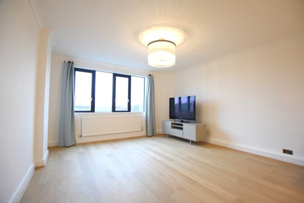 Wellington Road, NW8, London - Photo 1