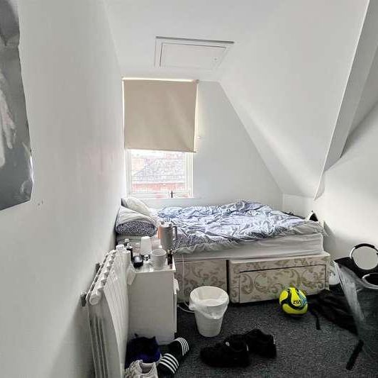 Bournemouth Centre, BH8 - Photo 1