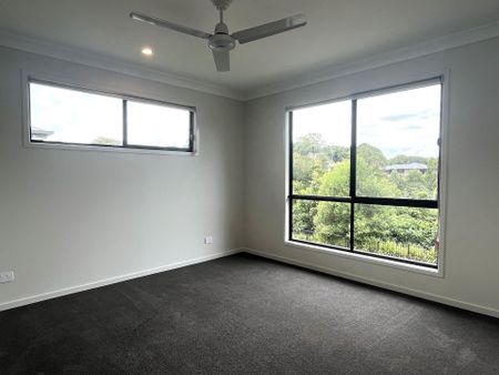 Large Family Home - Photo 2