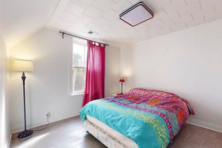 For Lease - 754 The Queensway N/A Unit# Upper, Georgina, Ontario - Photo 2