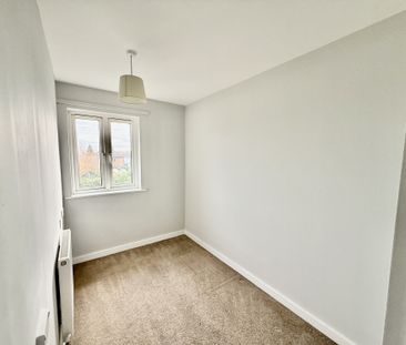 Two storey semi detached home on Selkirk Street, Derby. Offered unf... - Photo 4