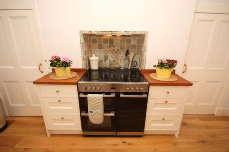 2 bedroom property to rent - Photo 3