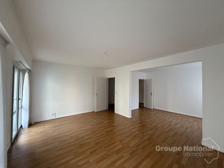 Location Appartement 4 pièces 89m² - Photo 3