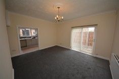 2 bed House - End Terrace for Rent - Photo 2