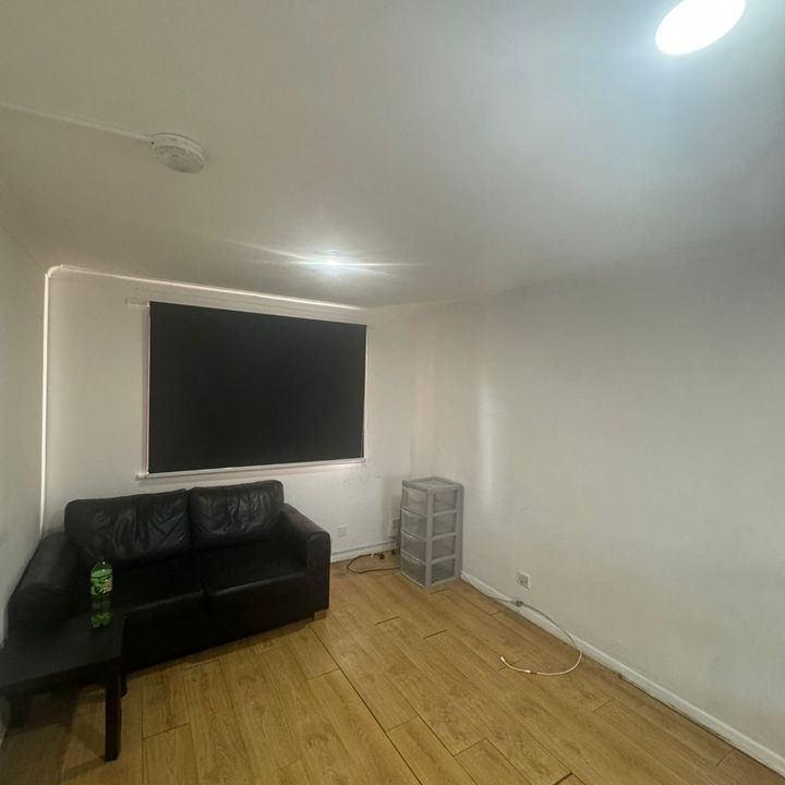 1 Bed Flat, Turner Street, B11 - Photo 1