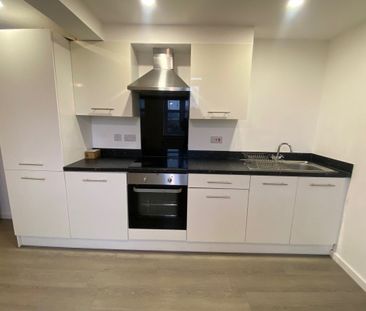 Viaduct Road - Photo 2