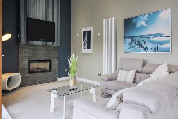 Apt 83 Park Royal, 841c Lisburn Road, Belfast, BT9 7GY - Photo 1