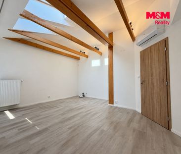 Pronájem, Byt 2+1, 53 m², Kladno, Osvoboz. pol. vězňů - Photo 1