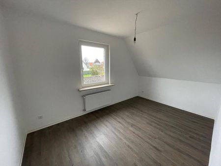 ✨ Einzigartige 3-Zimmer-Wohnung mit zusätzlichem DG-Bereich - Photo 3