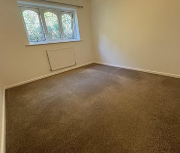 Beaulieu Close, KIDDERMINSTER - Photo 5