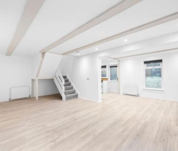 4 bedroom terraced house to rent - Photo 2