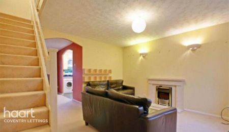 3 bedroom semi-detached house to rent - Photo 3