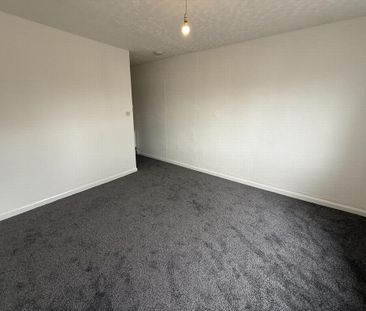 Studio to rent - Photo 6