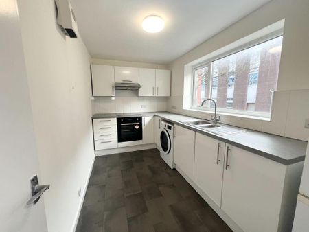 2 bedroom apartment to rent - Photo 4