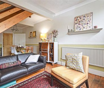 3 bedroom end of terrace house to rent - Photo 1