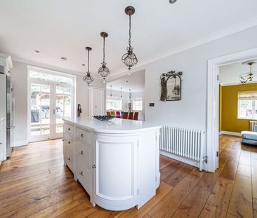 Haslemere Road, Brook, Godalming, Surrey, GU8 - Photo 2