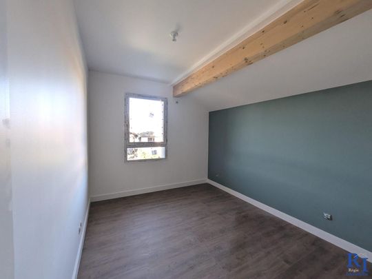 Location Maison 5 pièces 94m² HERBEYS 38320 - Photo 1