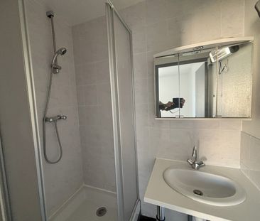 Location Appartement 2 pièces 37m² - Photo 4