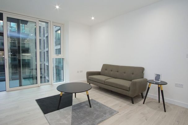 Hartingtons Court, Coster Avenue, London, N4 2WL - Photo 1