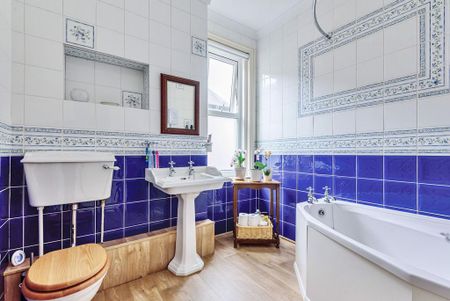 4 bedroom terraced house to rent - Photo 2