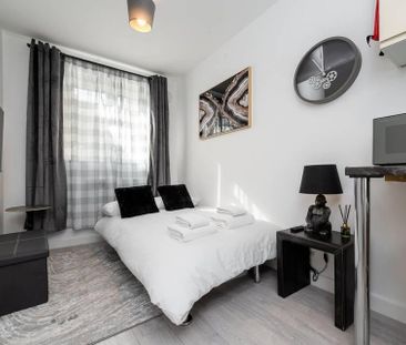 Studio to rent - Photo 3
