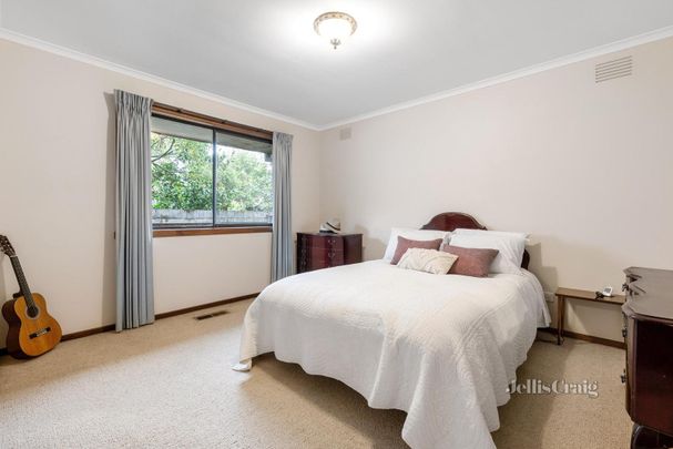 12 Crimson Avenue, Blackburn South - Photo 1