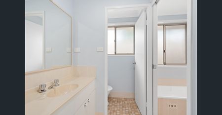 Modern Villa in Prime Location - Photo 4