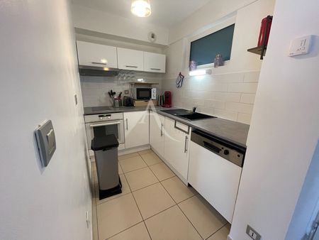 Location Appartement 2 pièces 46m² - Photo 4