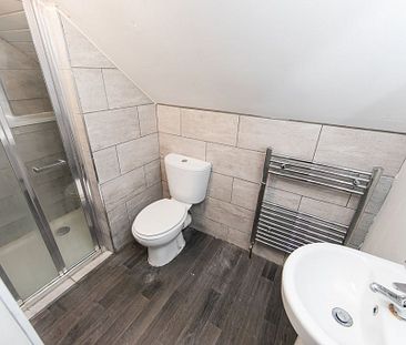 St Michaels Lane, Headingley, Leeds - Photo 4