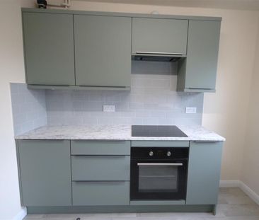 3 bedroom detached house to rent - Photo 3