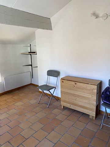 Location Appartement 1 pièce 15m² CHATEAURENARD 13160 - Photo 5