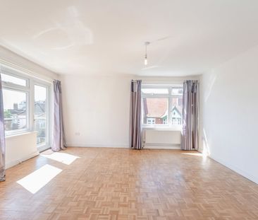 2 bedroom house to rent Lennox Road South, Southsea, Hampshire, PO5 - Photo 2