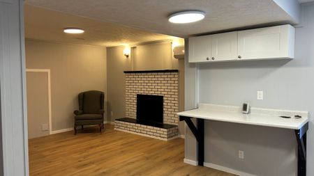 667 Sixth St – Lower - Photo 3