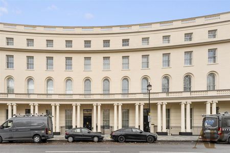 Park Crescent, London - Photo 2