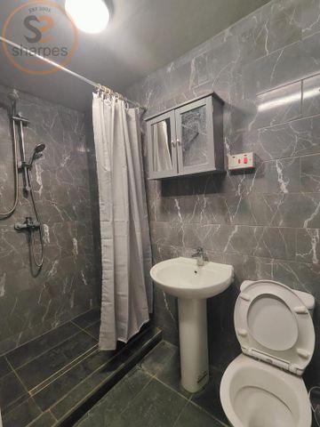 2 bedroom semi-detached house to rent - Photo 4