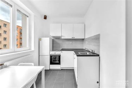 Pronájem moderního bytu v centru města - Photo 3