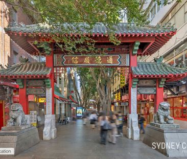 RENOVATED APARTMENT IN A FANTASTIC LOCATION | FURNISHED - Photo 3